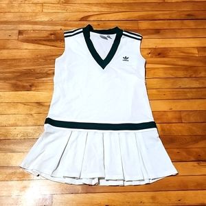 Like New Adidas Originals Perfect Match Tennis Dress (H56442). Cream/green. Sz M
